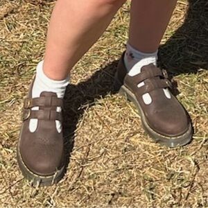 Dr. Martens 8065 Crazy Horse Leather Women's Shoes Size 7 - worn once!